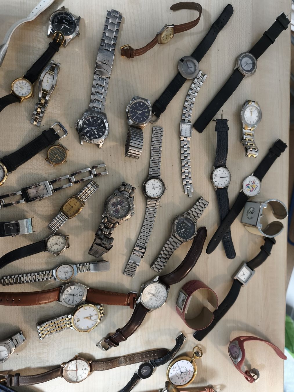 Uhren: Armbanduhr  – Gebraucht aus Kreuzlingen von dad_9x7b 1