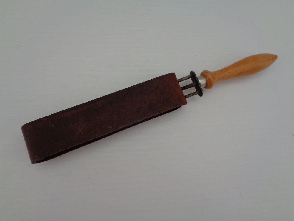 Böker Abziehriemen Top Finish – 80 G, 36 Cm Lang, Beidseitig Leder, Mit Holzgriff