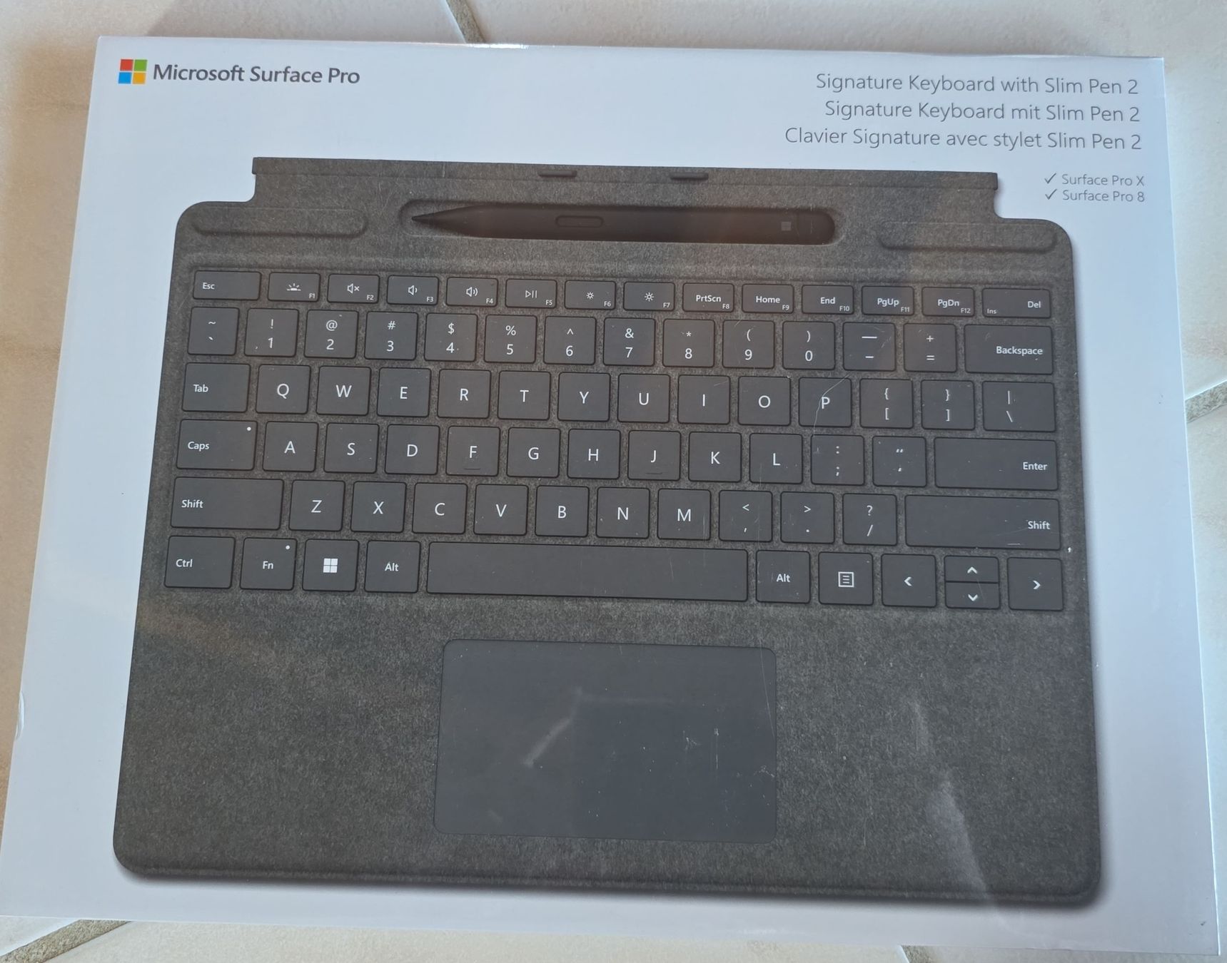 Microsoft Tastiere: Microsoft Surface Pro Signature Keyboard mit Slim Pen 2 – Nuovo e nell'imballaggio originale da Niedermuhlern venduto da goe_l7fc 1