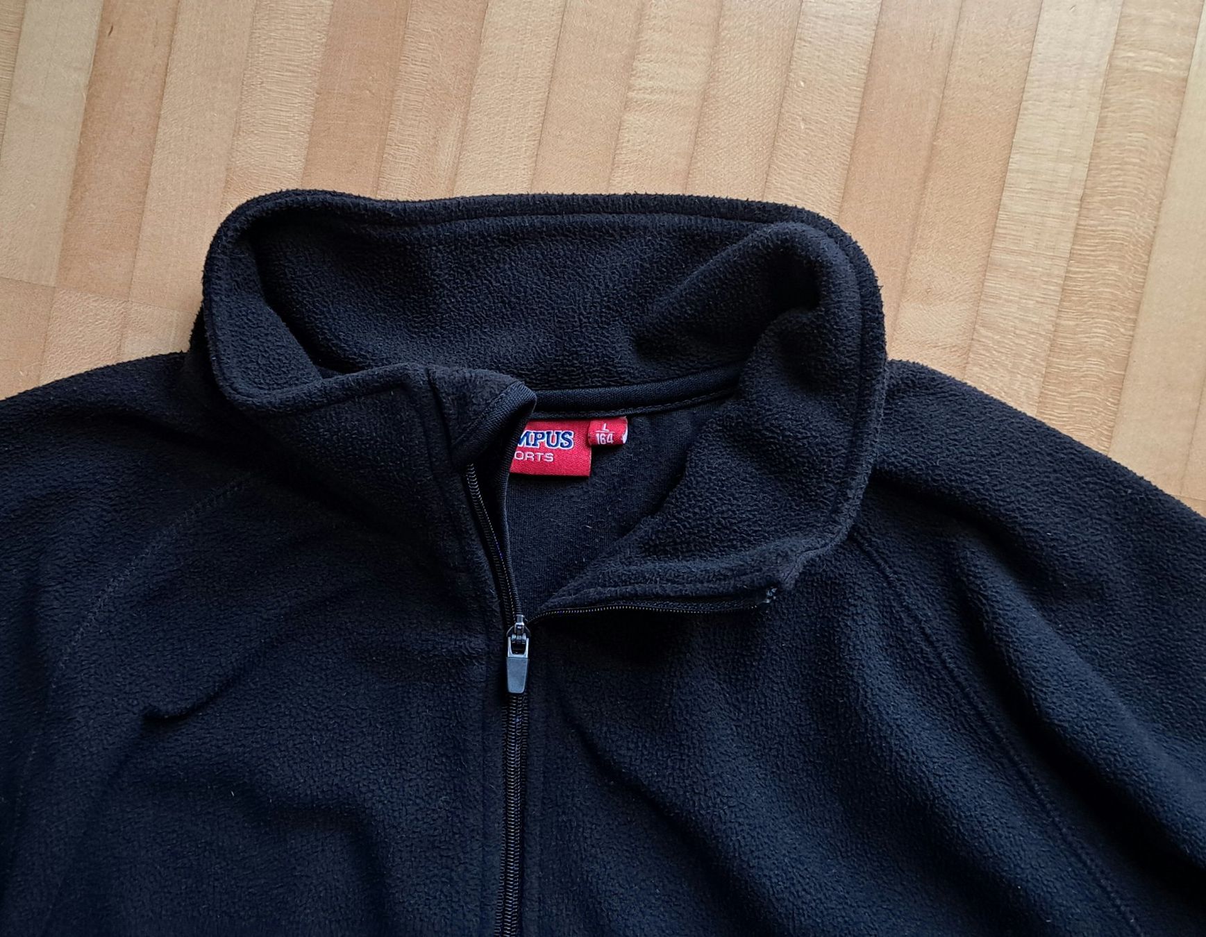 Pullover & Sweatshirts: Skipulli Fleece Gr. 164 – Gebraucht aus Küssnacht am Rigi von AutoVilla 1