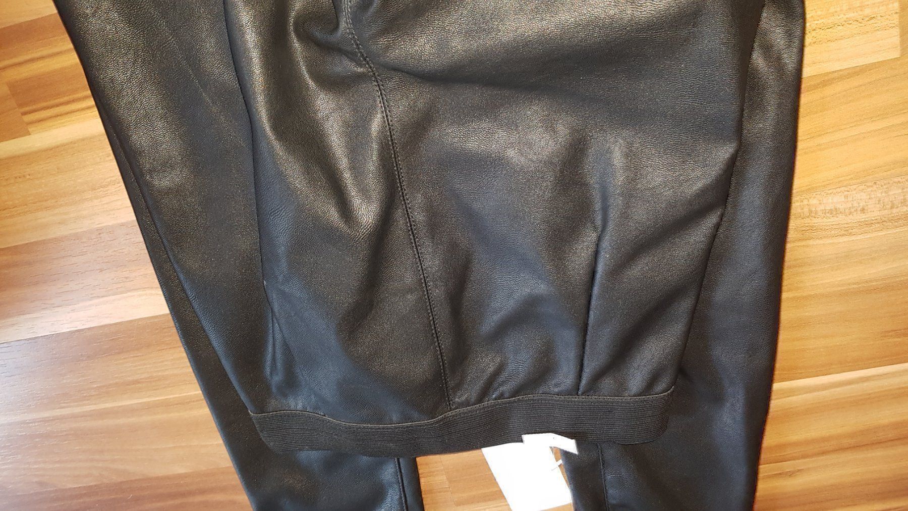 H&M Pantaloni: Kunstlederhose/Leggings Divided gr 34 L9 – Nuovo (secondo la descrizione) da Schwarzenburg venduto da Flamingo07 3