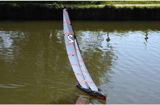 Modellismo RC: Segelschiff Focus 2 Komplettset NEU – Nuovo e nell'imballaggio originale da Horgen venduto da RcModell 7