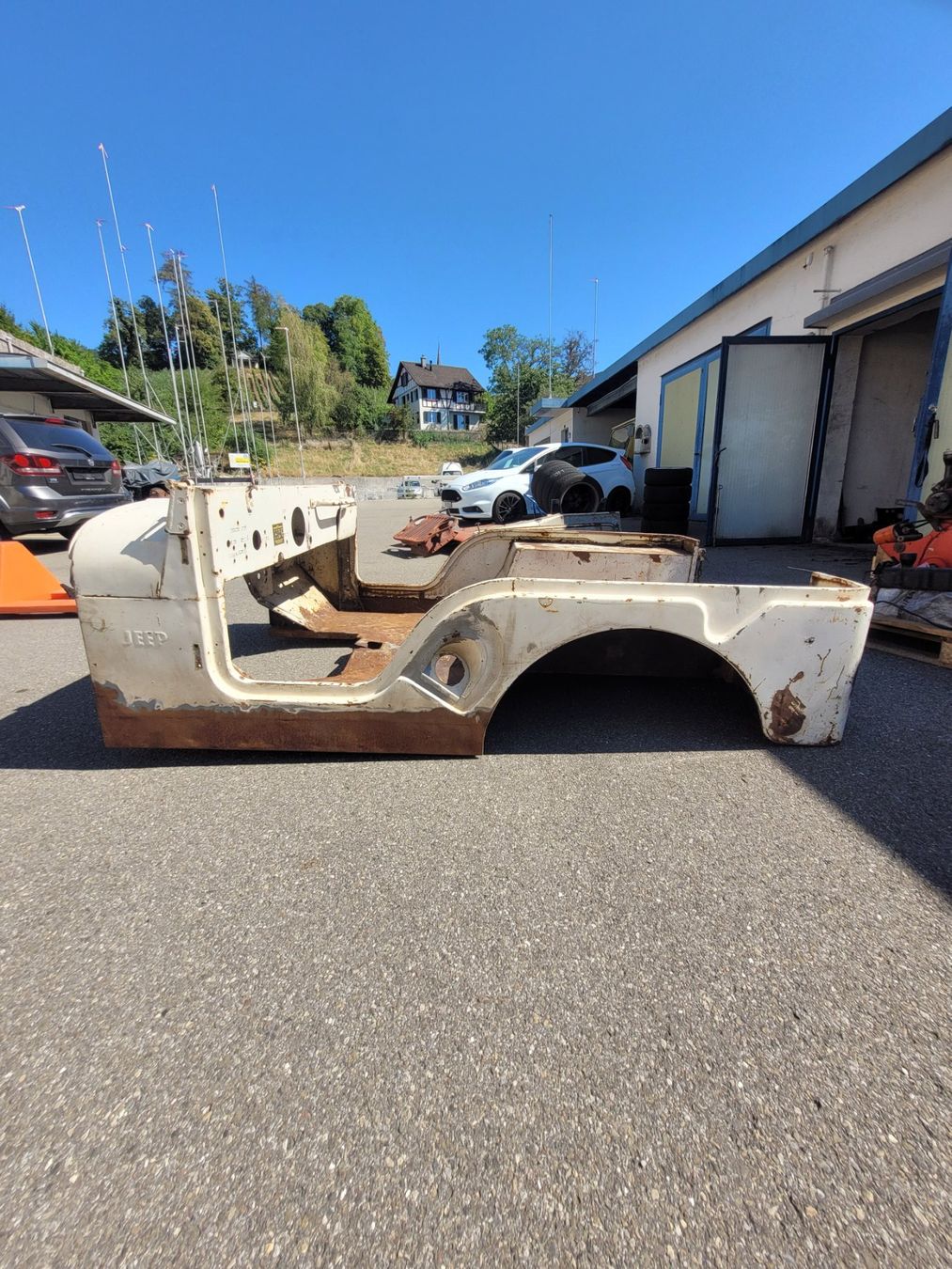 Jeep Autos: Scheunenfund Jeep Willys Hurricane – Gebraucht aus Oberstammheim von rih_qj6x 3