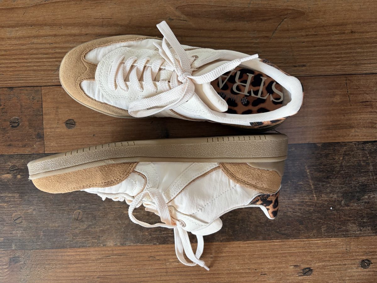 Stradivarius Damenschuhe: Sneakers STRADIVARIUS weiss/beige mit Leo Muster – Neu (gemäss Beschreibung) aus Ebnat-Kappel von Mzottli 3