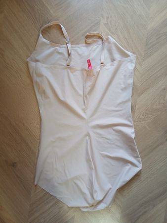 Spanx by Sara Blakely Bodysuit Size M
