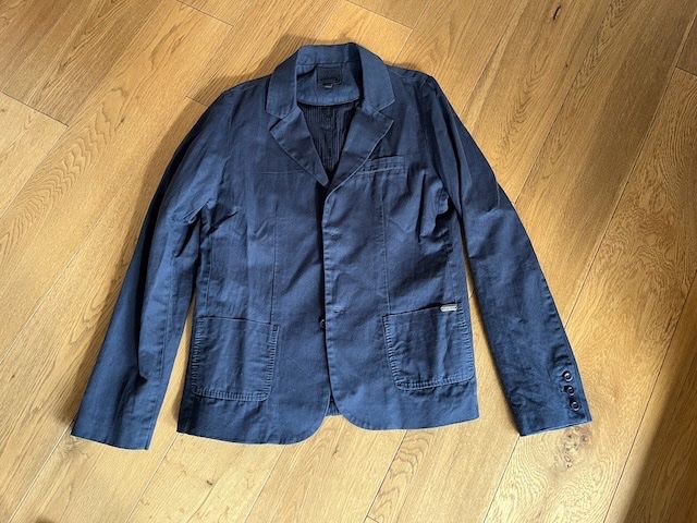 Guess Jacken & Mäntel: Eleganter Blazer für Jungs – Gebraucht aus Jona von dogcow993
