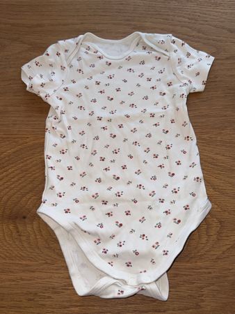 🌸 Süsser Baby Body mit Blumen, gr 74 🌸 (59)
