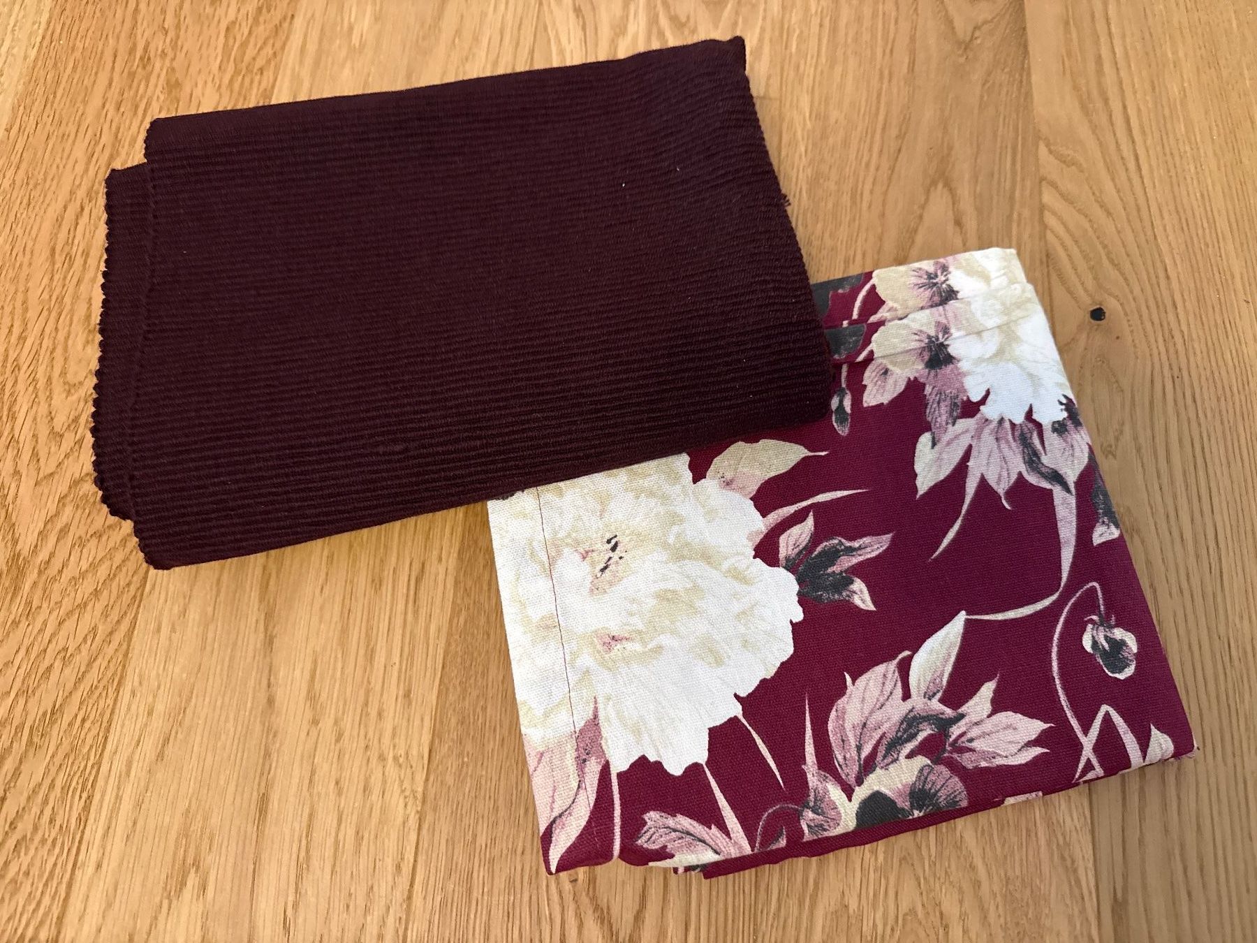 Tischset: NEU! Tischläufer mit Blumenmuster – Neu (gemäss Beschreibung) aus Schönenwerd von d.chiara