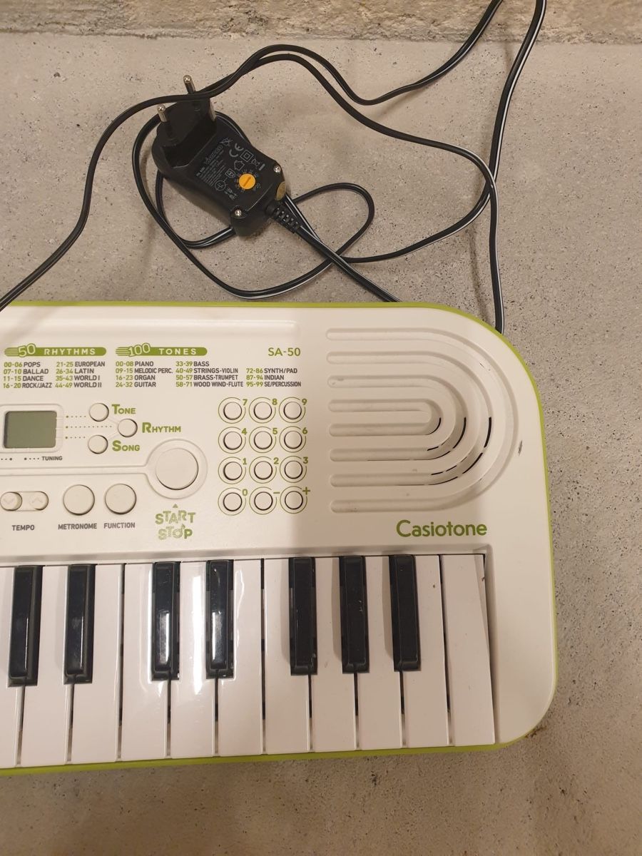 Giocattoli: Casio Casiotone SA50 – Usato da Rapperswil SG venduto da clemi81 1