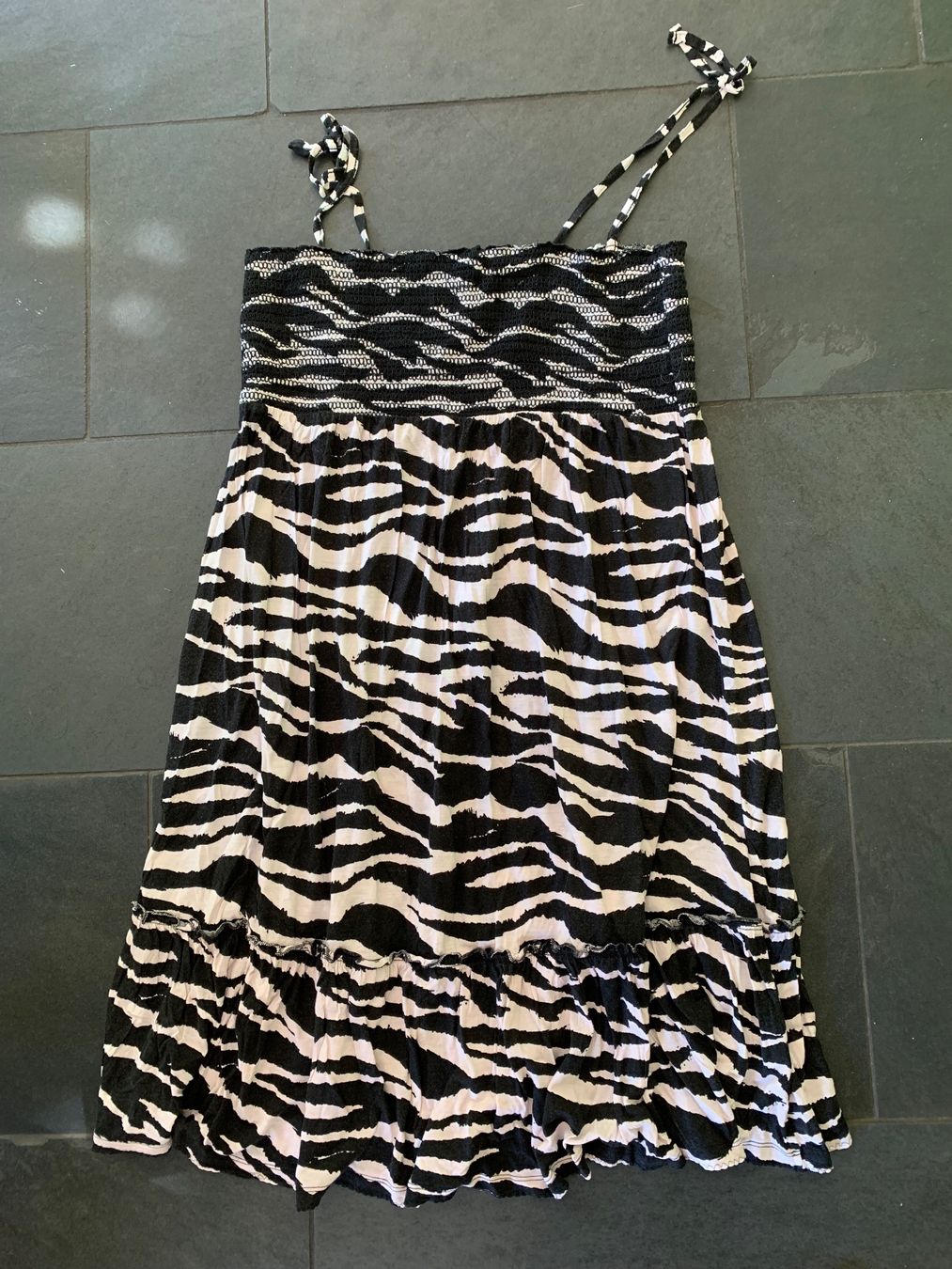 H&M Kleider: Sommerkleid Gr.L – Gebraucht aus Rudolfstetten von medium02