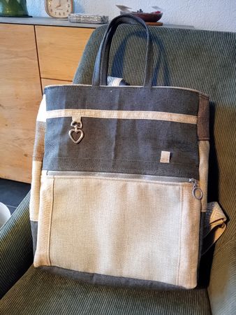 2 in 1 Tasche/Rucksack grau beige  Anhänger Grösse 32x36cm