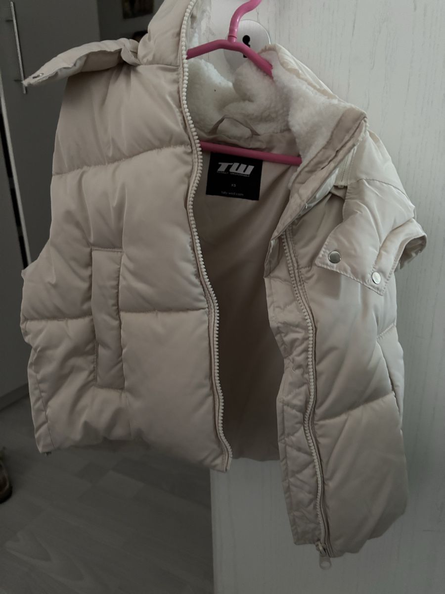 Gilet & Giacche senza maniche: Beiges Gilet/Weste – Usato da Fislisbach venduto da secondhandF 2