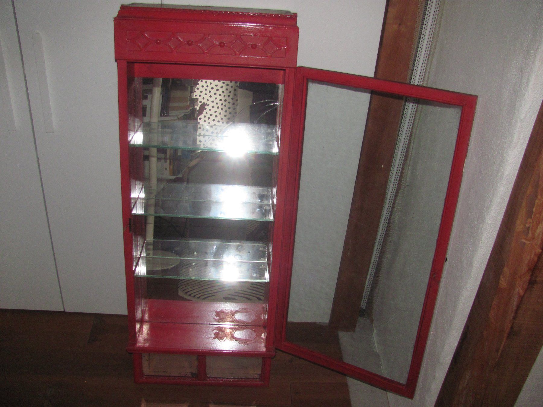 Vetrine: Vitrine Coiffeur-Vitrine Wandvitrine uralt ANTIK – Usato da Malters venduto da monarkli 5