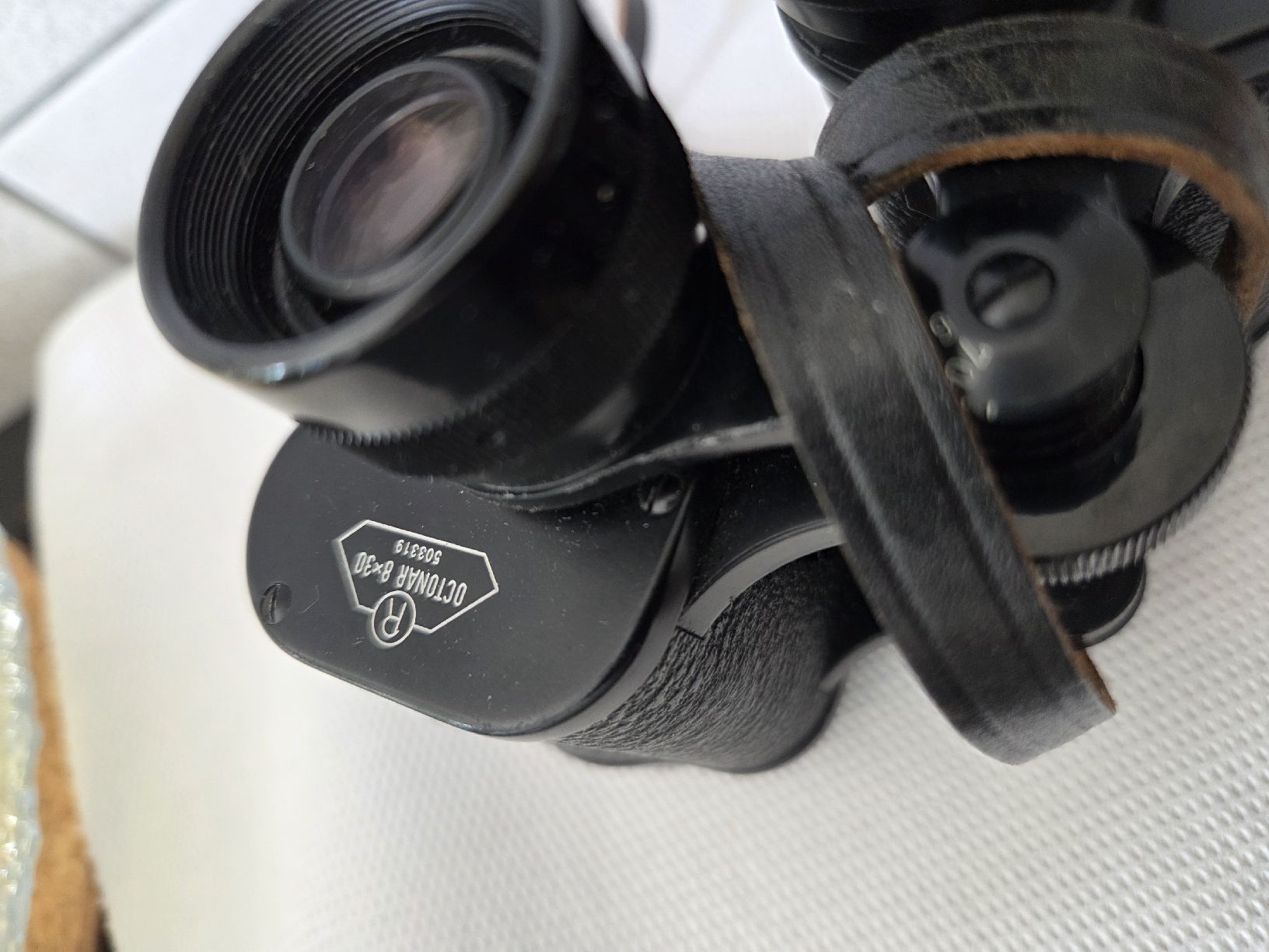 Rodenstock Binocoli: Fernglas Rodenstock 8x30 und Opernglas   – Usato da Dietikon venduto da Allegra34 1