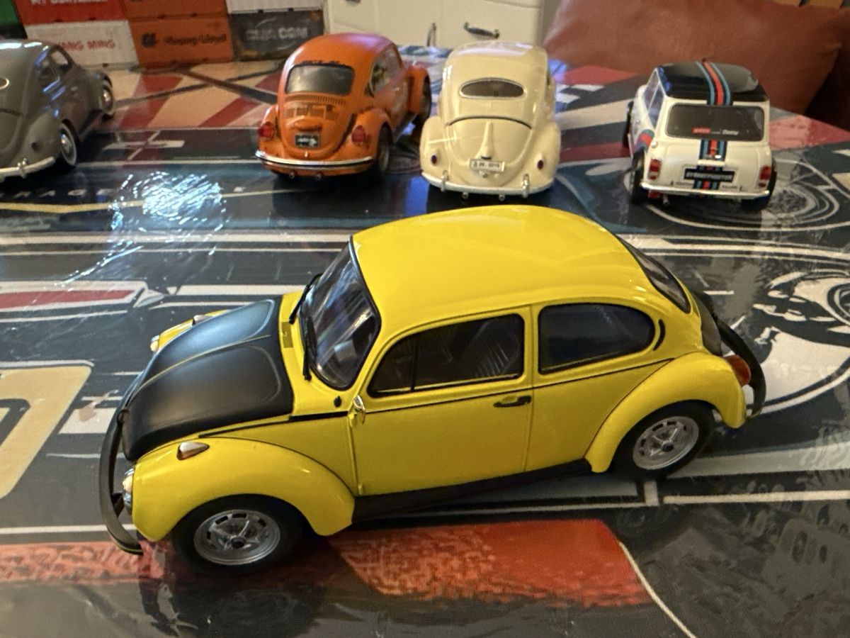 Volkswagen Modellini d'auto: VW Käfer 1303 1:18 – Nuovo (secondo la descrizione) da Basel venduto da Zomeg 4