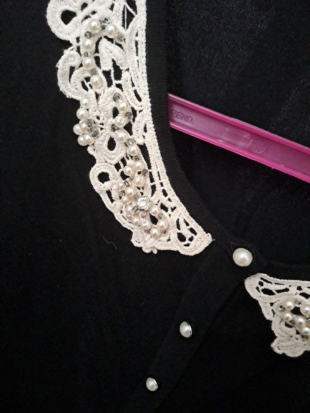 Giacche: Damen Strickjacke schwarz mit Spitze und Perlen Gr 40 – Usato da Rickenbach LU venduto da bishiida 1