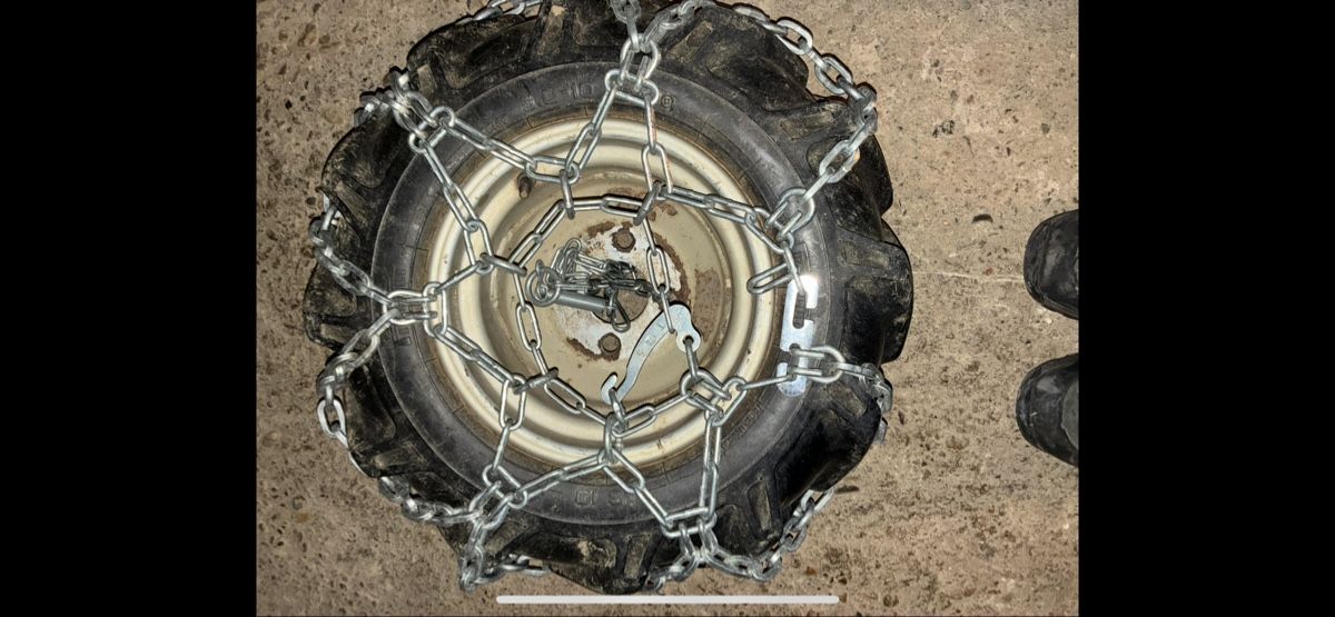 Pneumatici & Ruote complete: Räder mit Schneeketten Rapid – Usato da Schangnau venduto da UeliK0102 1