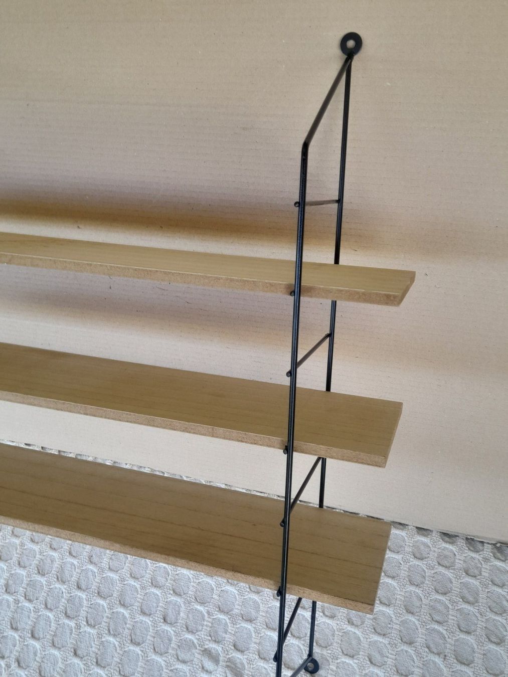 String Scaffali: Vintage String Regal/Metall Holz 3 Ablagen – Usato da Thun venduto da Treff.....e 1