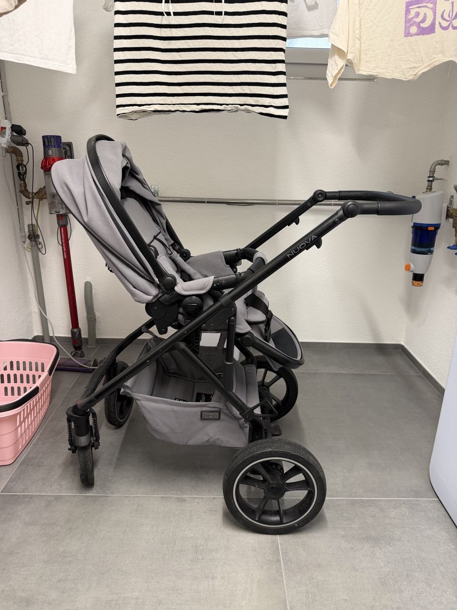 Carrozzine: Kinderwagen Moon – Usato da Däniken SO venduto da AD_29