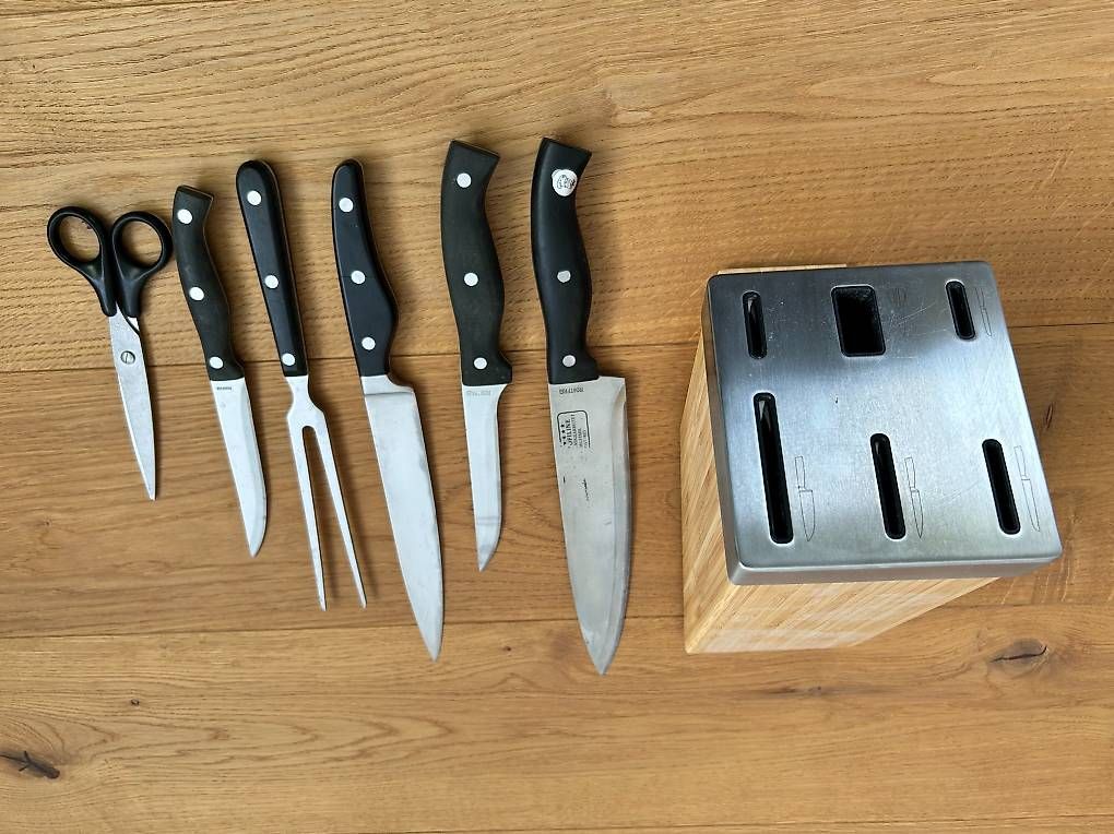 Messer: Messerblock mit verschiedenen Messer und einer Schere – Gebraucht aus Murten von lle_w5qs 2