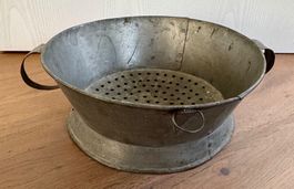 Antikes Löchersieb Löcherbecken Löchersieb antik shabby Deko