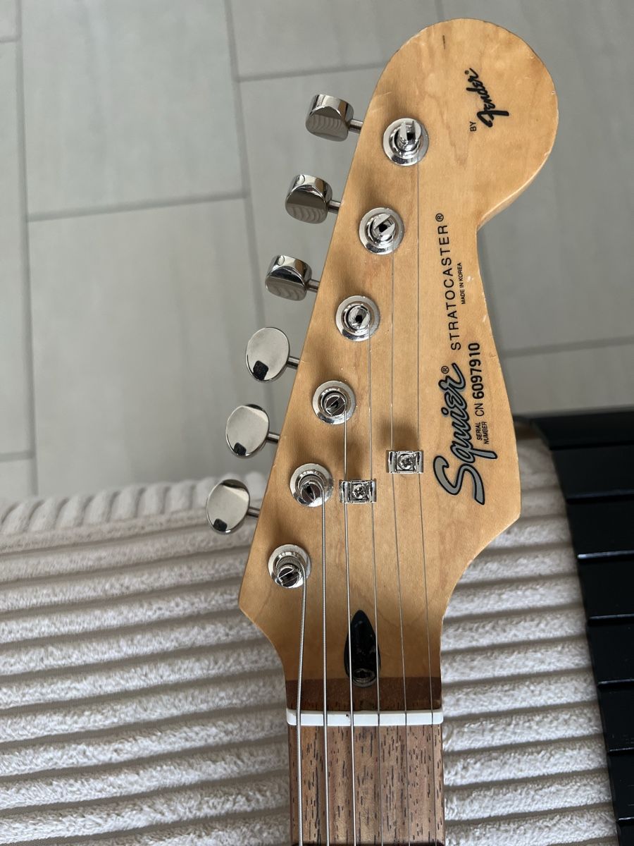 Squier Musikinstrumente: Squier Stratocaster 1992 Made in Korea – Gebraucht aus Wangen an der Aare von kvn_b 4