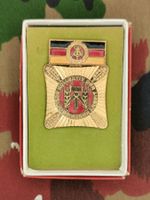 Medaille Kollektiv der sozialistischen Arbeit, Variante 2