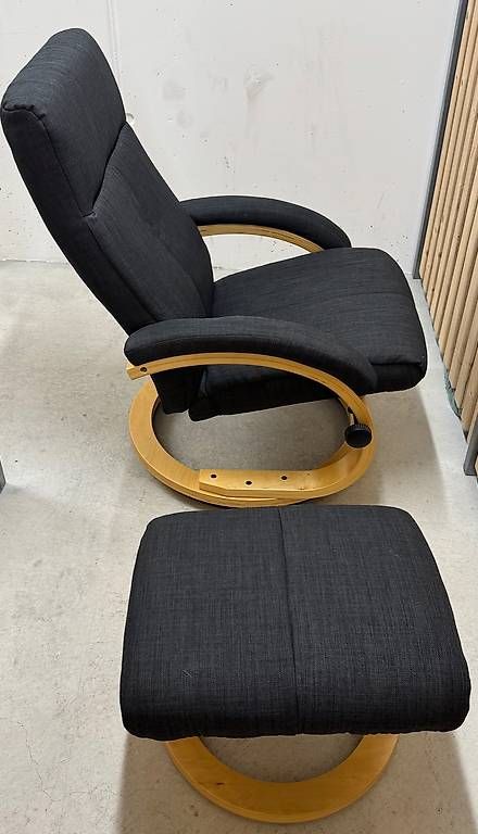Sessel: Relaxsessel mit Hocker – Gebraucht aus Adlikon b.Regensdf von orientXpress 1