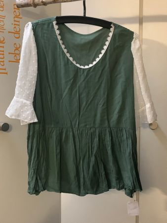 Viskose Bluse mit Tüll und Spitze, grün/weiss, XL