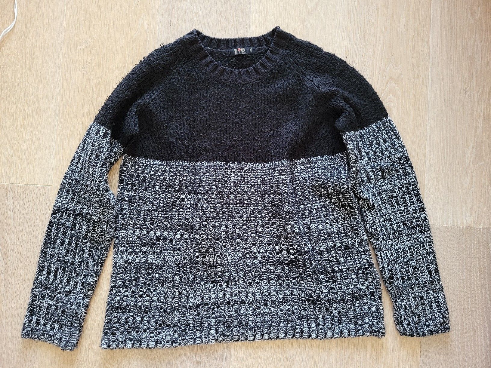 C&A Pullover & Sweatshirts: Warmer Winter-Pullover von WE ❤️ KNIT Clockhouse M schwarz – Gebraucht aus Steffisburg von esneusdaheime