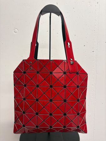 Issey Miyake Lucent Tote Bag Tasche rot Lack Baobao