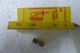 Auto Sicherung 30A Nr. 122 neu im Originalkarton