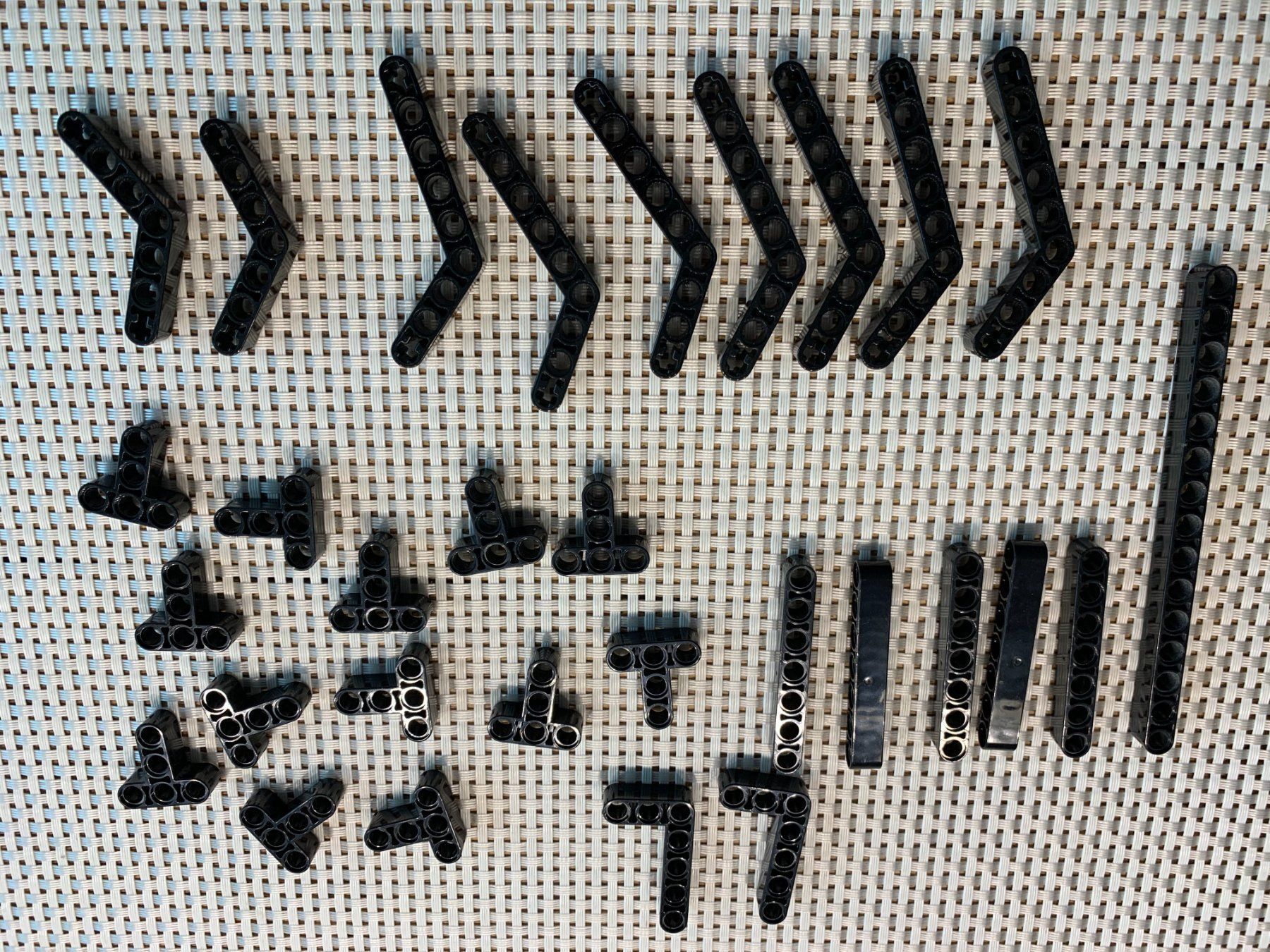 Lego Giocattoli: Lego Technik schwarze runde Lochbalken 42070 – Usato da Buochs venduto da Techtelmechtel