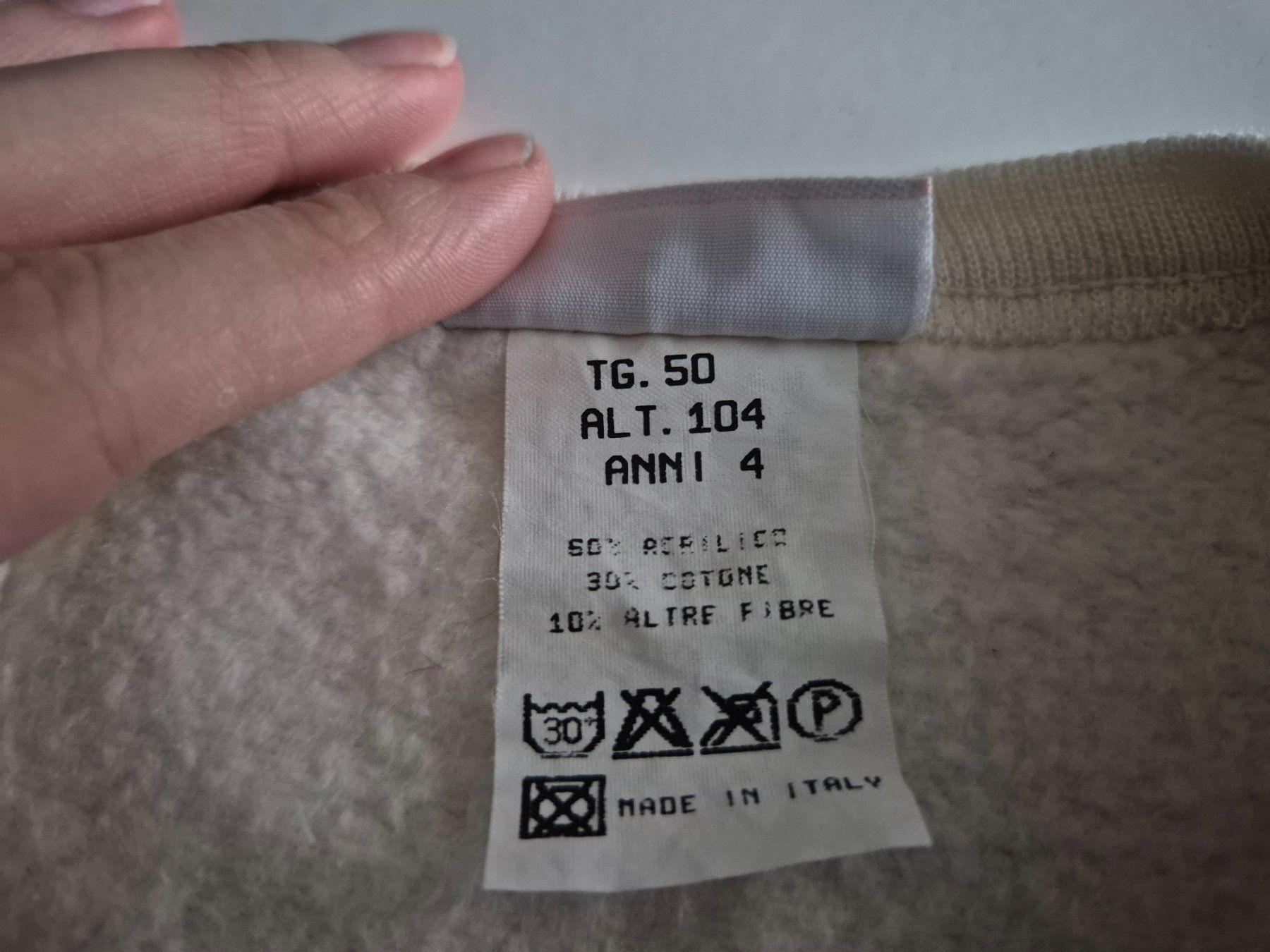 Lotti & Set di vestiti: Kleiderset Gr. 104 – Usato da Zürich venduto da pau_y8mv 2