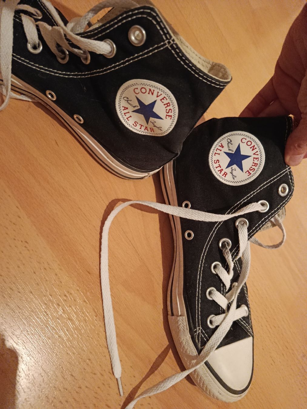 Converse Chaussures femmes: Baskets Converse originales noir 37 – Neuf (Voir description) à Moutier par Etoilesupersonic 3