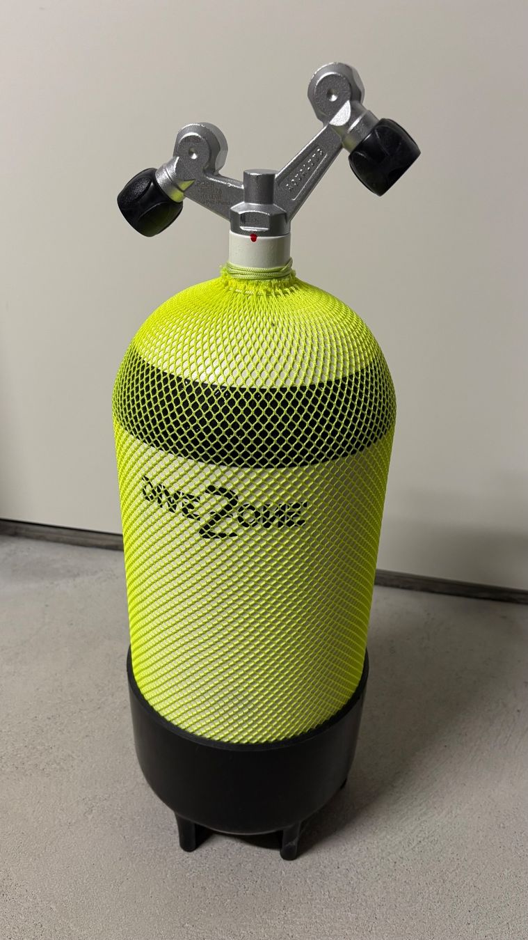 Tauchflaschen: Tauchflasche gelb, 12 Liter – Gebraucht aus Rombach von Naphtol