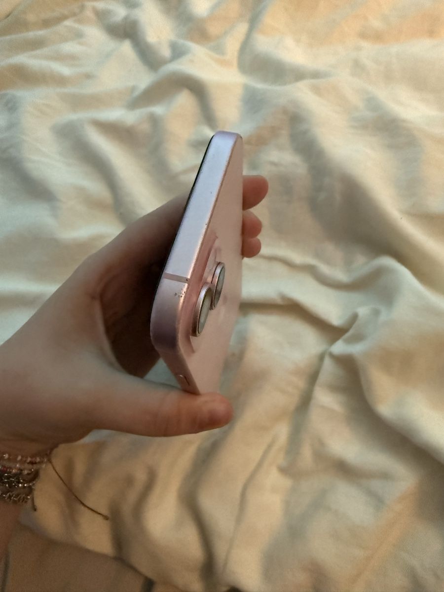 Apple Telefoni cellulari / Smartphones: IPhone 15 pink – Usato da Zürich venduto da Kugellipo 1