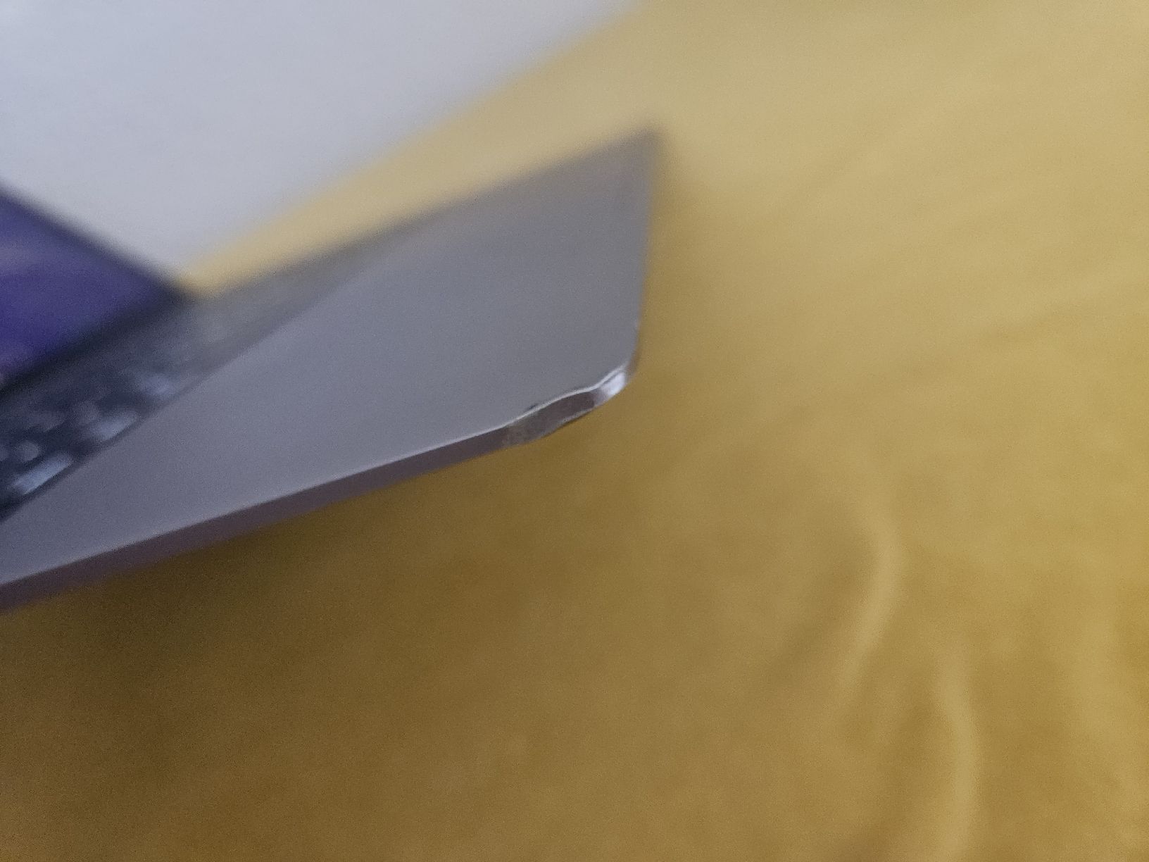 Apple Notebook: MacBook Air, 13 inch, Space Grau, 2018 – Usato da Schaffhausen venduto da GreenApple212 2