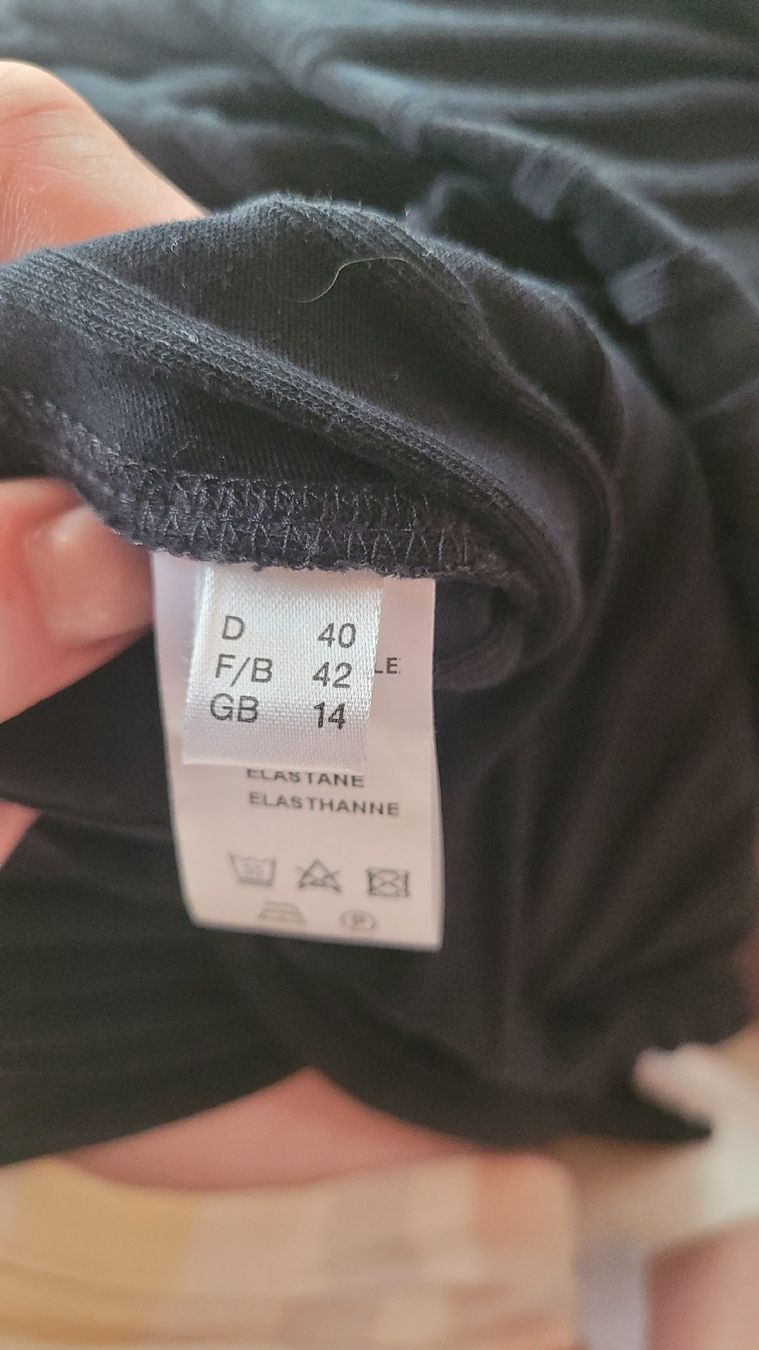 Vestiti: Rippstrick Kleid schwarz Zaida Grösse 40 – Usato da Horgenberg venduto da Klatschmohnmaria 6
