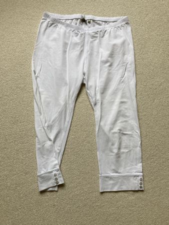 Nile Knieleggins S