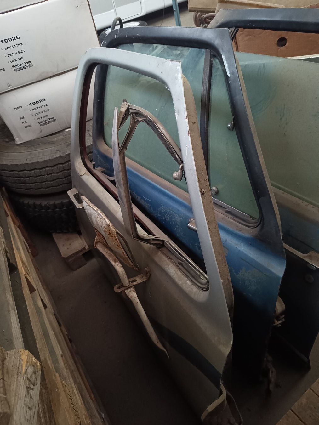 Dodge Tutti pezzi di ricambio auto: Dodge Ramcharger Dodge Ram W / D – Difettoso da Buchs SG venduto da ClassicGarageHauser 2