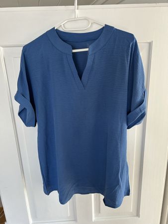 Blaues Sommer-Shirt Gr. L, luftig leicht angenehm zu tragen