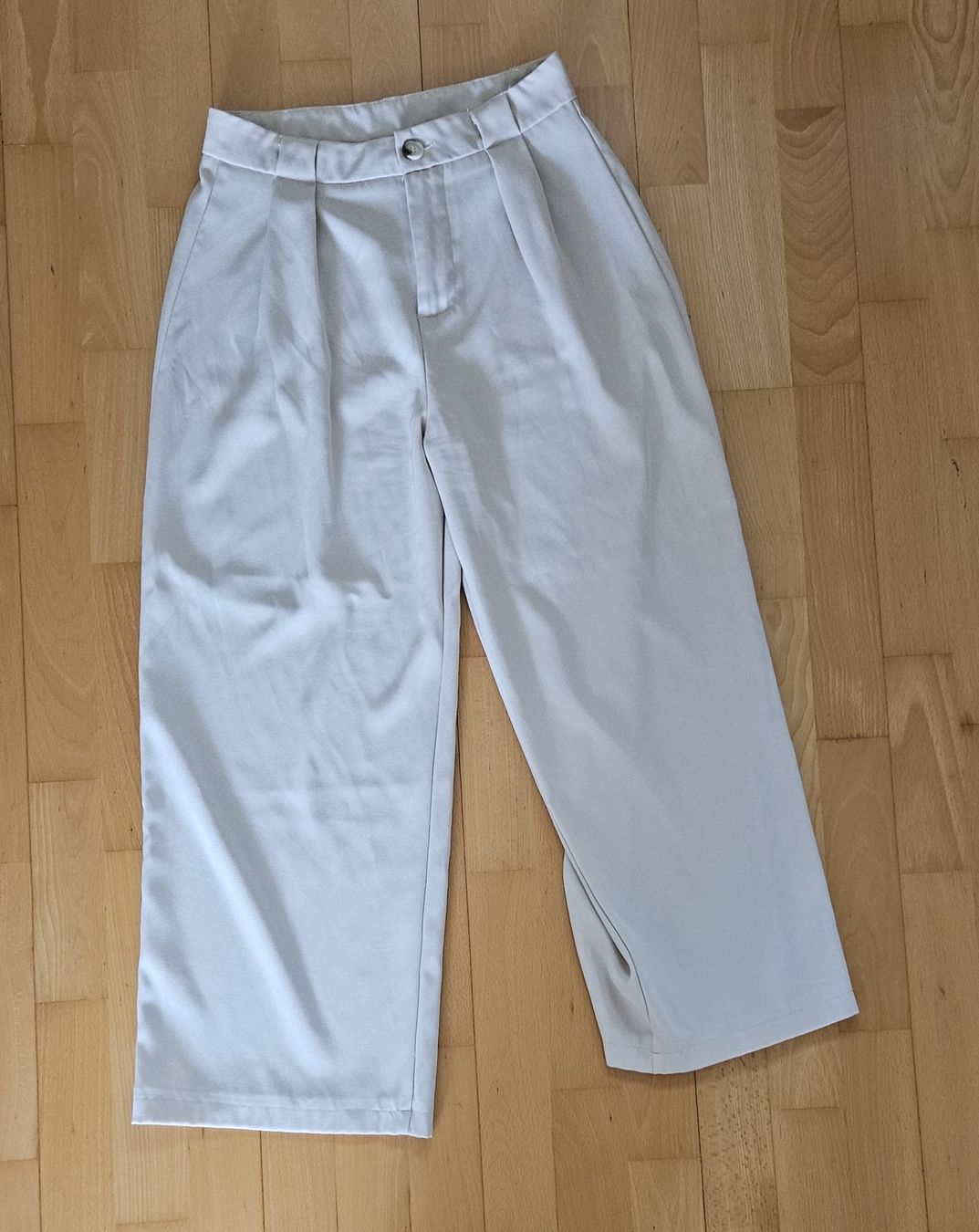 Pantaloni: Stoffhose beige Grösse M – Usato da Rombach venduto da ThriftBetter
