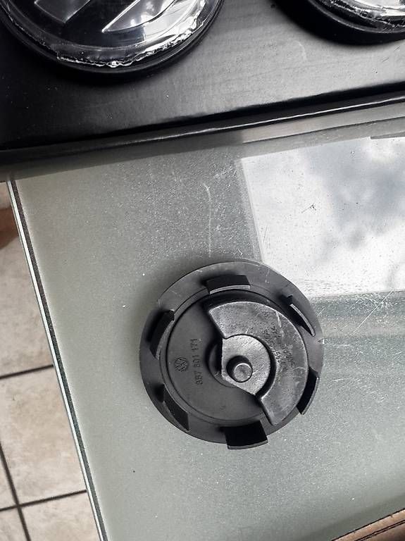 Toutes les pièces auto: Schwimmende Narbendeckel VW neu – D'occasion à Wollerau par michel31 2