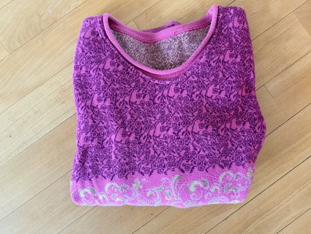 Baumwollpullover mit schönem  Muster, Gr. M