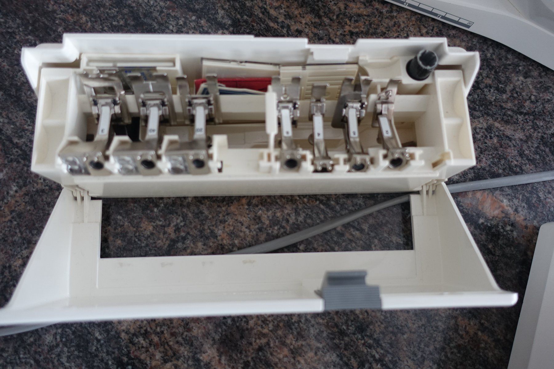 Bernina Macchine da cucire: Bernina 1630 Nähmaschine – Difettoso da Marly venduto da Schrumpf 4