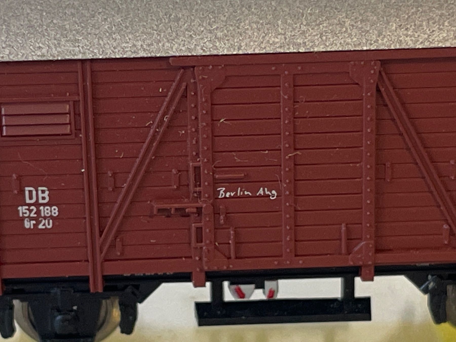 Trix Modellini di ferrovie: Minitrix 15173-28 Gedeckter Güterwagen DB – Nuovo (secondo la descrizione) da Wilderswil venduto da Modellbahn-Shop-Moll 1