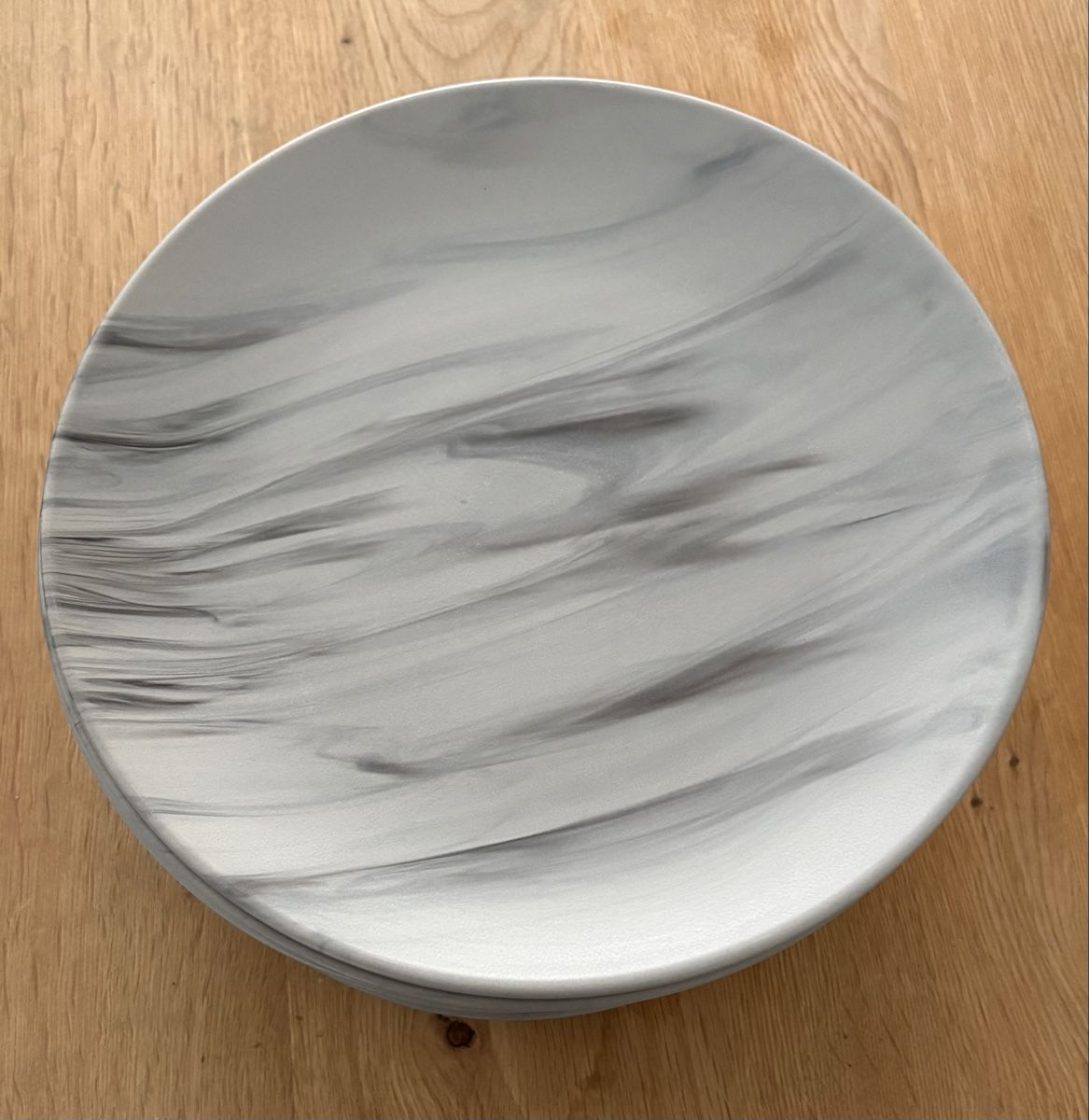 Geschirrsets: Geschirr-Set grau im Marmor-Design, 42-teilig – Gebraucht aus Freienwil von Leon_scott 1