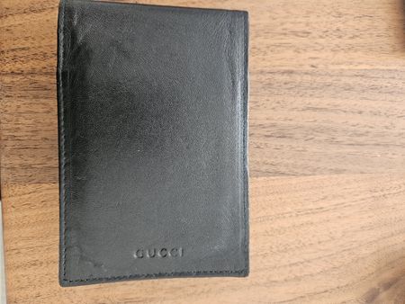 Gucci Portemonnaie aus Leder, schwarz – Top Zustand!