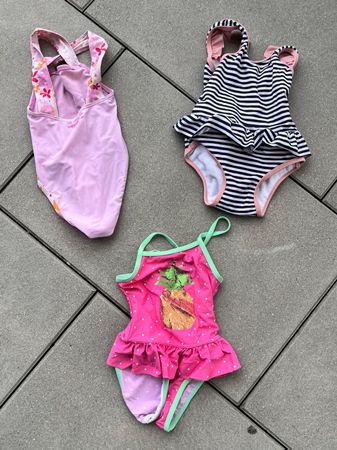 Badeanzüge Kinder 3 Stk. Pink Blumen, Gestreift, Ananas G...